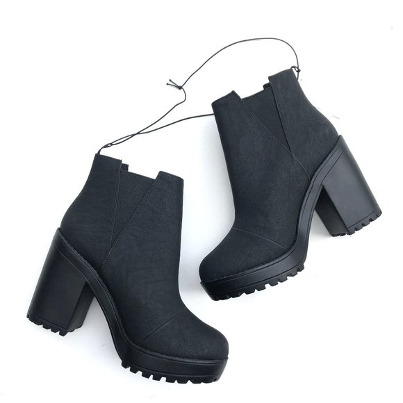H&M Shoes - H&M NWT Chunky High Heel Chelsea Ankle Booties
